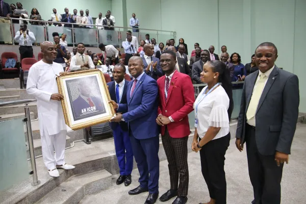 Bishop David Oyedepo Advises Covenant University Graduating Students