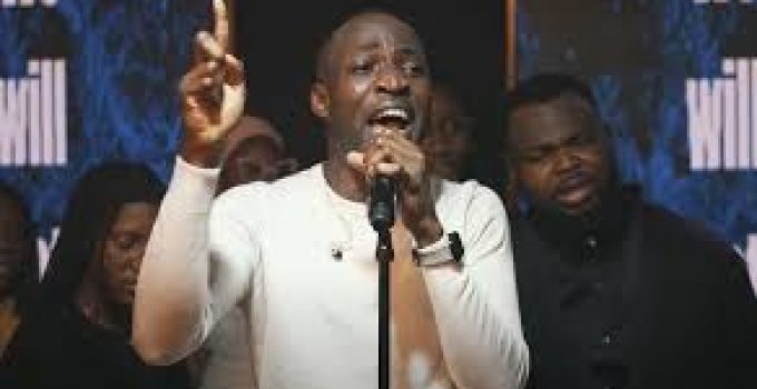 Download Music Mp3-Dunsin Oyekan – Because He Is, I Am Video & Lyrics