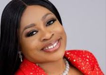 Download Music Mp3- Sinach – Nothing Is Impossible Video & Lyrics