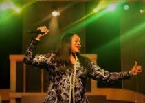 Download Music Mp3- Sinach ft Jekalyn Carr– There’s an Overflow Video & Lyrics
