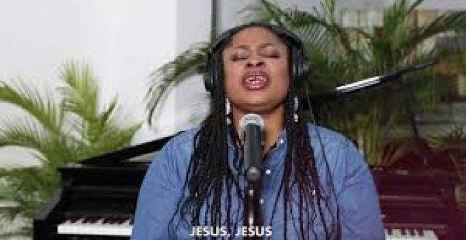 Download Music Mp3- Sinach – We Bow Down Video & Lyrics